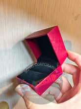 Load image into Gallery viewer, The Master&#39;s Signet Ring
